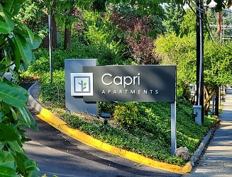 Capri Apartments - Mountlake Terrace, WA
