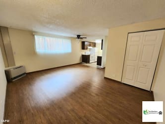 917 12th St unit 103 - Greeley, CO