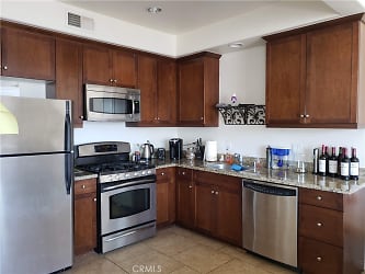 360 W Ave 26 #403 - Los Angeles, CA