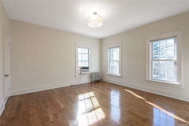25 Florence St #2 - Floral Park, NY