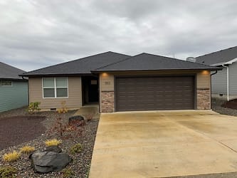 553 Wildcat Canyon Rd - Sutherlin, OR