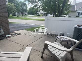 691 85th Ln NW - Coon Rapids, MN
