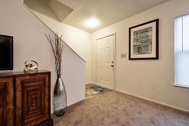 Olive Branch Townhomes Apartments - Batavia, OH