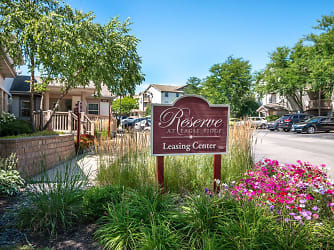 Reserve At Eagle Ridge Apartments - Waukegan, IL