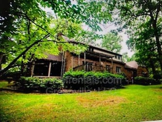 300 Pinecrest Rd - undefined, undefined