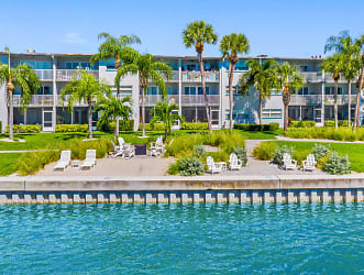 Seaside Villas Apartments - Gulfport, FL