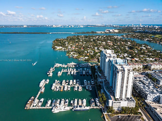 1800 Sunset Harbour Dr #815 - Miami Beach, FL