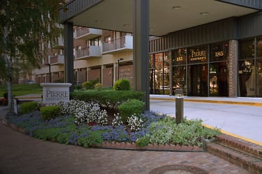The Pierre Apartments - Hackensack, NJ