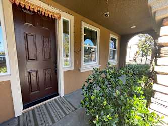 5652 Coffeeberry Rd - Newark, CA