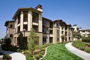 Dakota Apartments - Winchester, CA