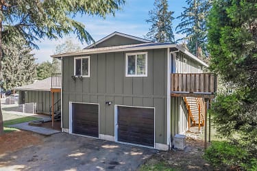 2423 NW 3rd Ave - Hillsboro, OR