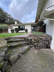 100 Southwood Dr - Scotts Valley, CA