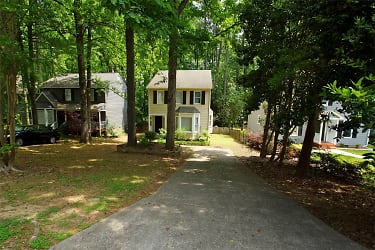 5028 Simmons Branch Trail - Raleigh, NC