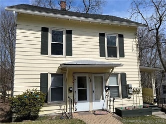 112 Rockwell St #LL - Winsted, CT
