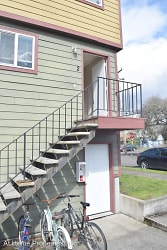 2600 NW Fillmore Ave - Corvallis, OR
