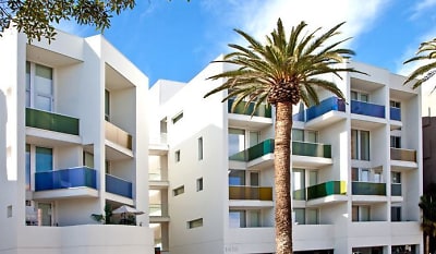 Living At Santa Monica Apartments - Santa Monica, CA