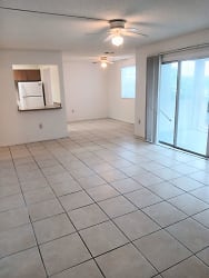 Mesa Six LLC Apartments - Orlando, FL