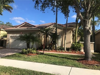 5869 NW 120th Ave #0 - Coral Springs, FL