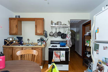 2109 N Albany Ave unit 4 - Chicago, IL
