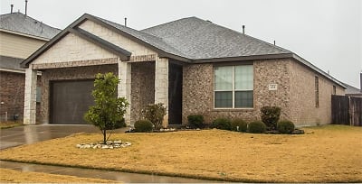 434 Winchester Dr - Celina, TX
