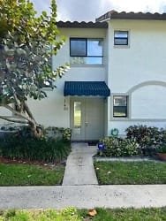 7200 NW 2nd Ave #118 - Boca Raton, FL