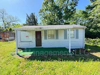 1904 Lincoln St - Columbus, GA