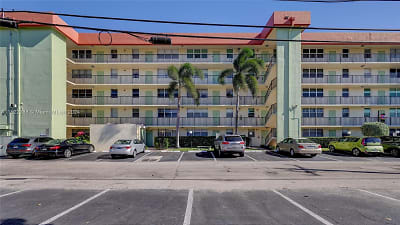 5321 NE 24th Terrace #205A - Fort Lauderdale, FL