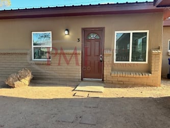 1404 Montana Ave unit 3 - Las Cruces, NM