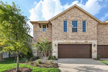 3917 St Ives Ln - The Colony, TX