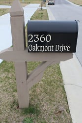 2360 Oakmont Dr - Cartersburg, IN