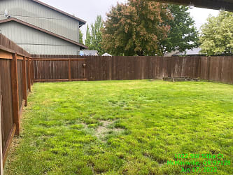 1012 SW Sitka Ct unit 1022 - Mcminnville, OR