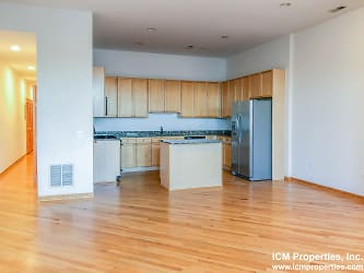 2531 N Southport Ave unit 2535-4S - Chicago, IL