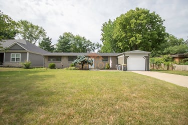 811 Princess Dr - West Lafayette, IN