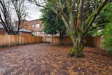 624 NW 22nd Ave - Portland, OR