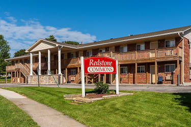 Redstone Commons Apartments - Davenport, IA