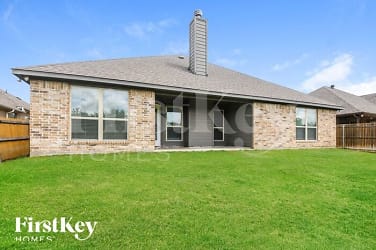 612 Zachary Dr - Weatherford, TX