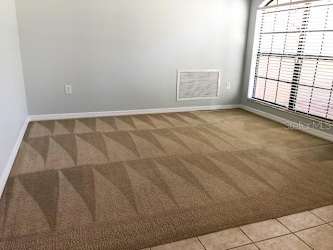 1220 Golf View Estates Dr - Orange City, FL
