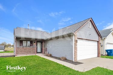 4030 Harmony Dr - Indianapolis, IN