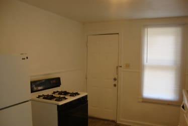 136-E. Dullnig Ct Apartments - San Antonio, TX