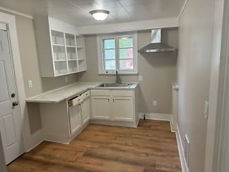 29-31 Woodlawn St unit 31 - Rochester, NY