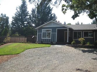 1180 Bellview Ave - Ashland, OR
