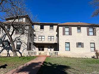 343 E Summit Ave unit 5 - San Antonio, TX