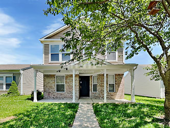 2317 Bridlewood Drive - Franklin, IN
