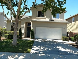 1515 Lankershire Dr - Tracy, CA