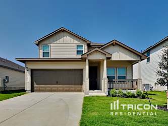 5911 Noah Place - Saint Hedwig, TX