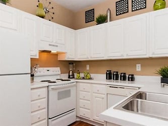 Manchester Place Apartments - Lithia Springs, GA