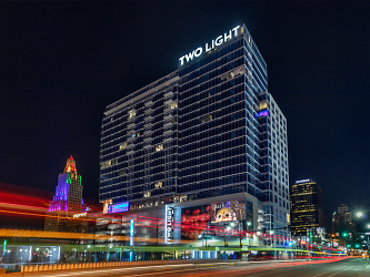 Two Light Luxury Apartments - Kansas City, MO