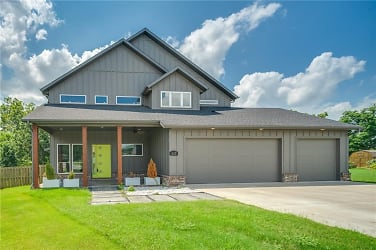 612 S 58th Ct - Rogers, AR
