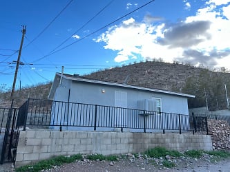 216 Hutchison St - Barstow, CA