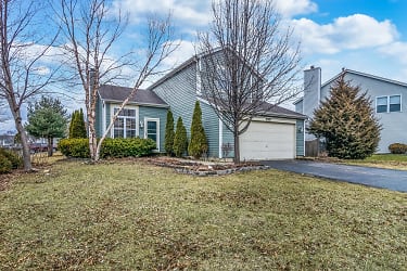 2303 Candle Wood Ct - Plainfield, IL
